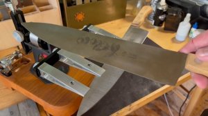 Обзор и заточка ножа Труд Вача, кухонная сабля за недорого