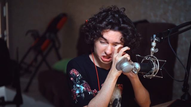 Два Думера Смотрят Тик Ток смотреть онлайн