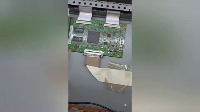 Ремонт телевизоров Samsung LE32A330J1XRU,полосы,штрихи,помехи! Repair display stripes strokes strip смотреть онлайн