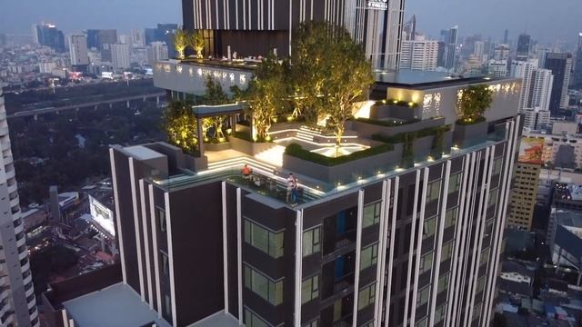 $65 SKYSCRAPER AIRBNB WITH INFINITY POOL - Bangkok, Thailand смотреть онлайн