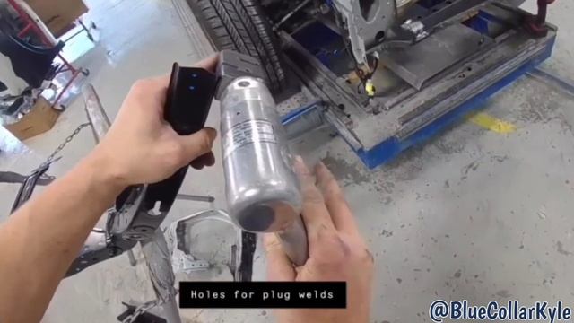 Replacing A Subaru Radiator Support смотреть онлайн