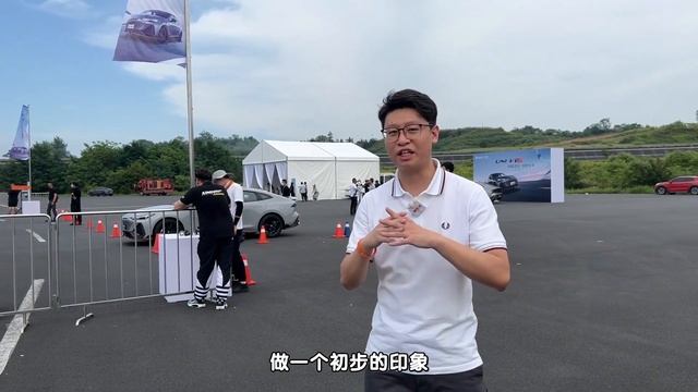 UNI-V 2.0T首试：动力有惊喜！ смотреть онлайн