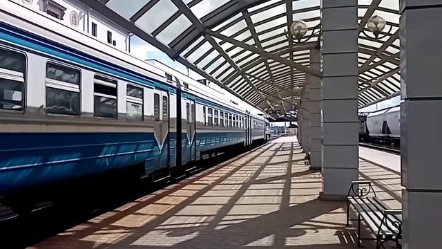 2М62У-0262 с ДДБ1-007 и ДДБ1-009 подаются под посадку на рейс №6604 Витебск - Езерище смотреть онлайн