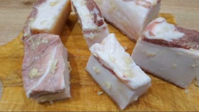 Соленое Сало. Вкуснейший Домашний Рецепт солёного сала смотреть онлайн
