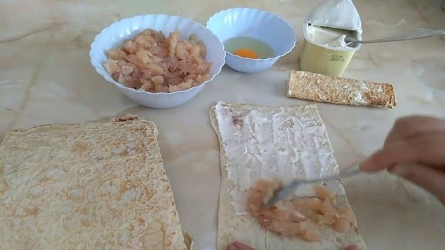 Трубочки с курицей! Простой и очень вкусный рецепт с куриного филе! смотреть онлайн