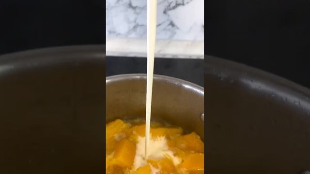 ТЫКВЕННЫЙ КРЕМ СУП С КРЕВЕТКАМИ #shortvideo