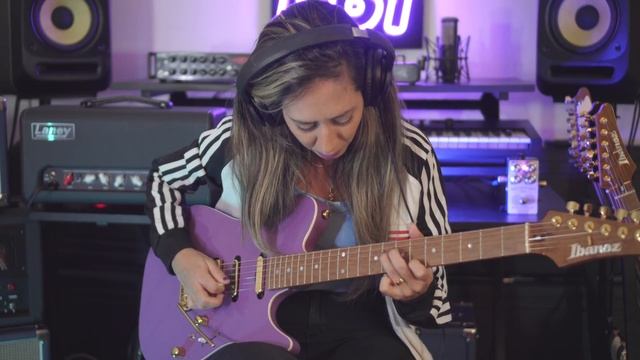 Chorus fun! (Laney BCC Spiral Array) смотреть онлайн