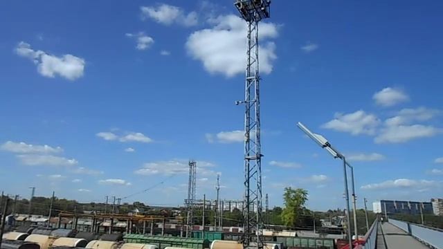 Станция Сызрань с пешеходного моста над ЖД путями смотреть онлайн