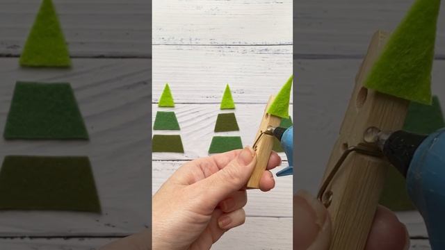 Красивая новогодняя гирлянда из обычных прищепок смотреть онлайн