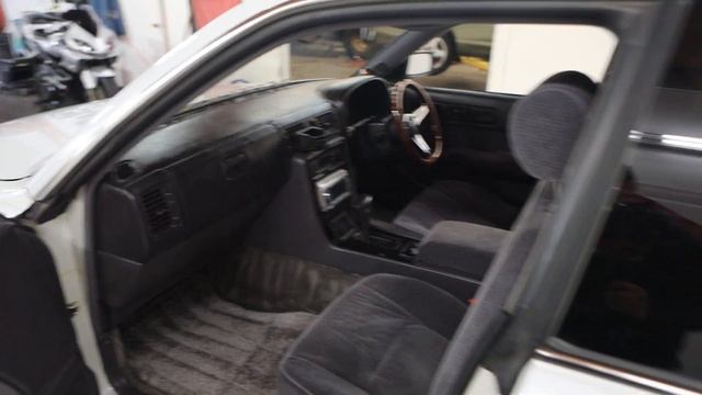 1994 Nissan Gloria