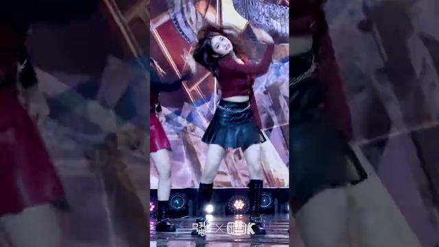 [K-Fancam] 아이브 이서 직캠 'ELEVEN' (IVE LEESEO Fancam) | @MusicBank 211210 смотреть онлайн
