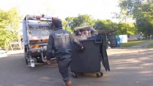 Как купить мусоровоз? Покупаем мусоровоз в интернете.