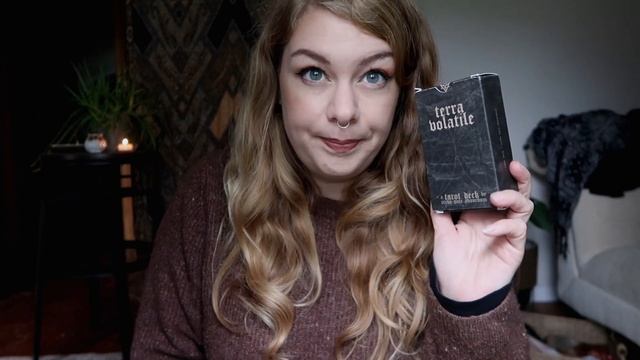 DARK DECKS FOR FALL (Plus a Few Light Ones) //Autumnal Tarot Decks смотреть онлайн