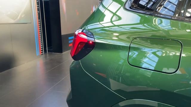 2023 BMW X3 M Competition F97 in Verde Ermes Perl смотреть онлайн