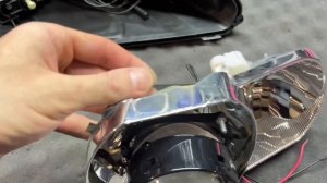 Ford Focus II рестайлинг- тюнинг фар, установка диодных линз Competizione 4k