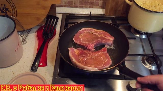 Как замариновать и пожарить вкусный домашний стейк из свиной корейки дома,повар раскроет все секрет смотреть онлайн