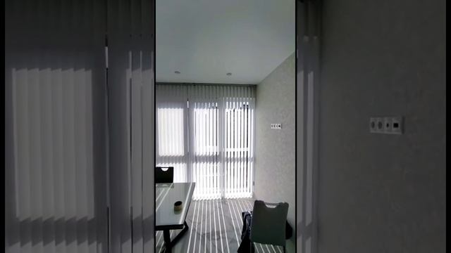 Решение для больших проемов в помещении. Вертикальные жалюзи. Регулировка света от управления смотреть онлайн