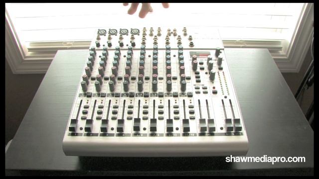 Beheringer Eurorack UB1622FX Pro Mixer: Review