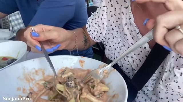 Греческий Гастротур. Осьминог на гриле - пробую впервые. Самая лучшая таверна в Бали это AKROGIALI смотреть онлайн