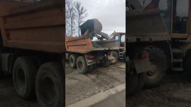 Уборка смёта на территории виадука 🚜