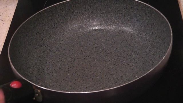 БЛИНЫ на молоке. Вкусные , тонкие и сочные . смотреть онлайн