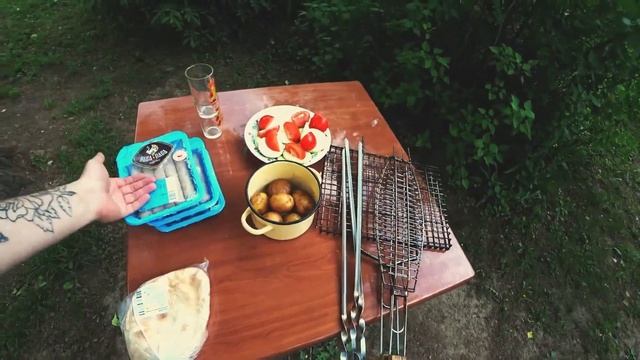 УЕХАЛИ ЧИЛИТЬ НА ДАЧУ | ЖАРИМ КАРТОШКУ С БЕКОНОМ | НОВОЕ ИЛИ СТАРОЕ ПРЕВЬЮ?! смотреть онлайн