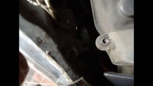 Ставим диодные лампы в габариты Almera N16 .(снимаем фары и сушим противотуманку)