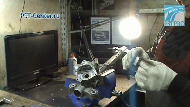 Ремонт электрической рулевой рейки Honda CR-V 2008 года смотреть онлайн