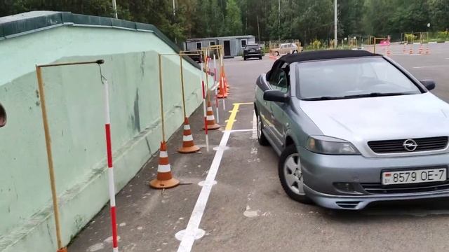 Обучение вождению. Диагональная парковка. Серия 3 смотреть онлайн