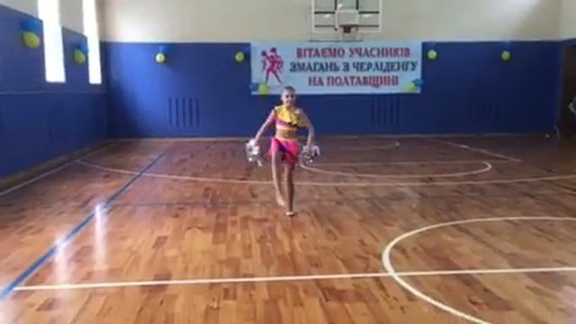 Я вчера была на соревнованиях! И ето один из 4 танцев. Наслаждайтесь. смотреть онлайн