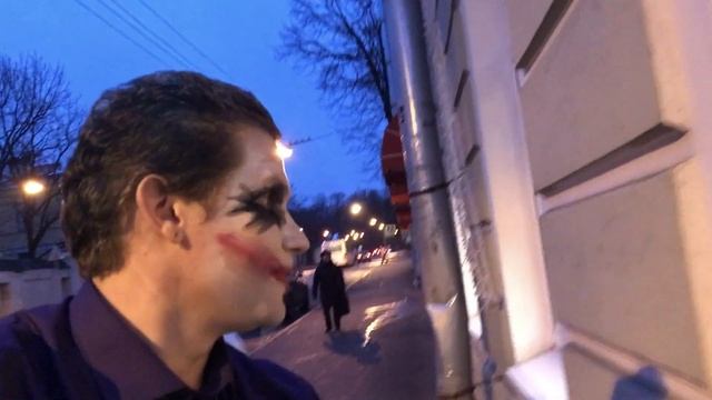 Хэллуин 2019 в Пушкине. Коллектив Tessito's поздравляет коллег из Бро Барбершоп и Фабрика смотреть онлайн