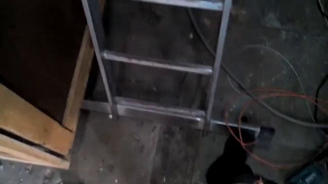 Монтаж пожарной сигнализации. Ракурс не тот конечно. Поверьте на слово 8м над землёй в смотреть онлайн