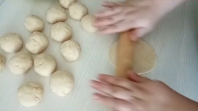 Самса-Пирожки с Капустой из Дрожжевого теста!? смотреть онлайн