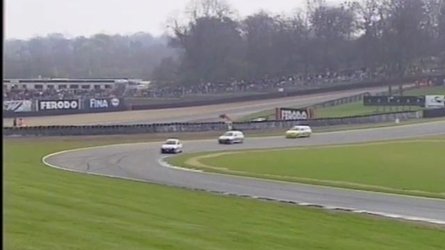 Elf Clio Cup 2000 - Round 1 Brands Hatch (GP) смотреть онлайн