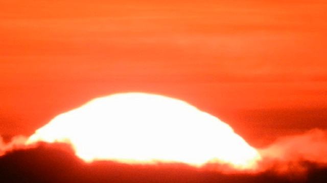 Watch the Sun rise from mount Bromo (East Java) смотреть онлайн