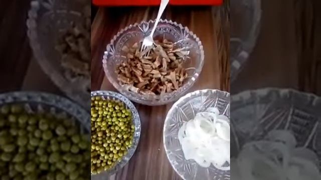 И снова вкусный и простой салат из СССР. Готовим и вспоминаем нашу жизнь. смотреть онлайн