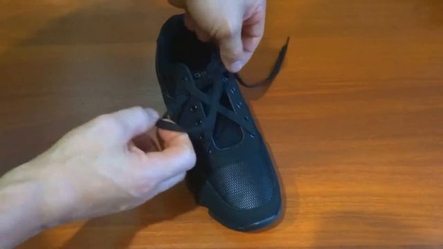5 удивительных способов завязать шнурки для обуви ¦ 5 Awesome Ways to Tie Your Shoe Laces смотреть онлайн
