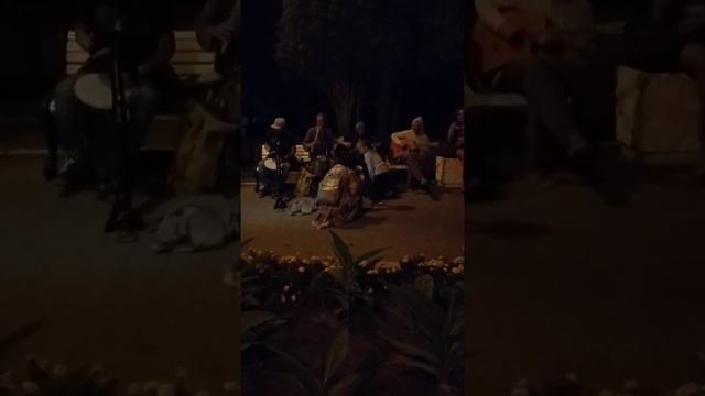 Симеиз уличные музыканты на кипарисовой аллее смотреть онлайн