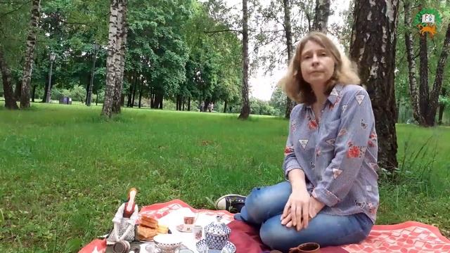«Книжный пикник. История фарфоровой чашки» смотреть онлайн