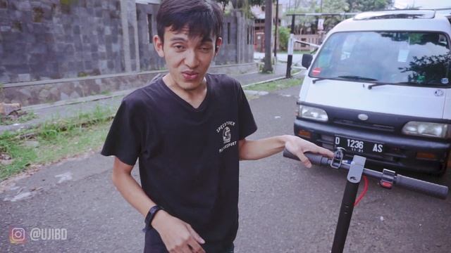 Xiaomi ELECTRIC SCOOTER Mijia M365 PRO Global Version 2020 [INDONESIA] || "Un-Box" смотреть онлайн