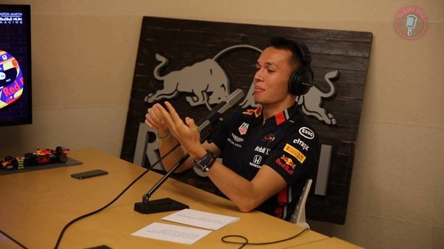 Talking Bull With Max Verstappen and Alex Albon on the Podcast смотреть онлайн