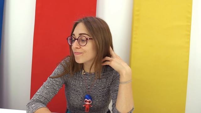 Видео для девочек. Украшения в стиле Леди Баг своими руками смотреть онлайн
