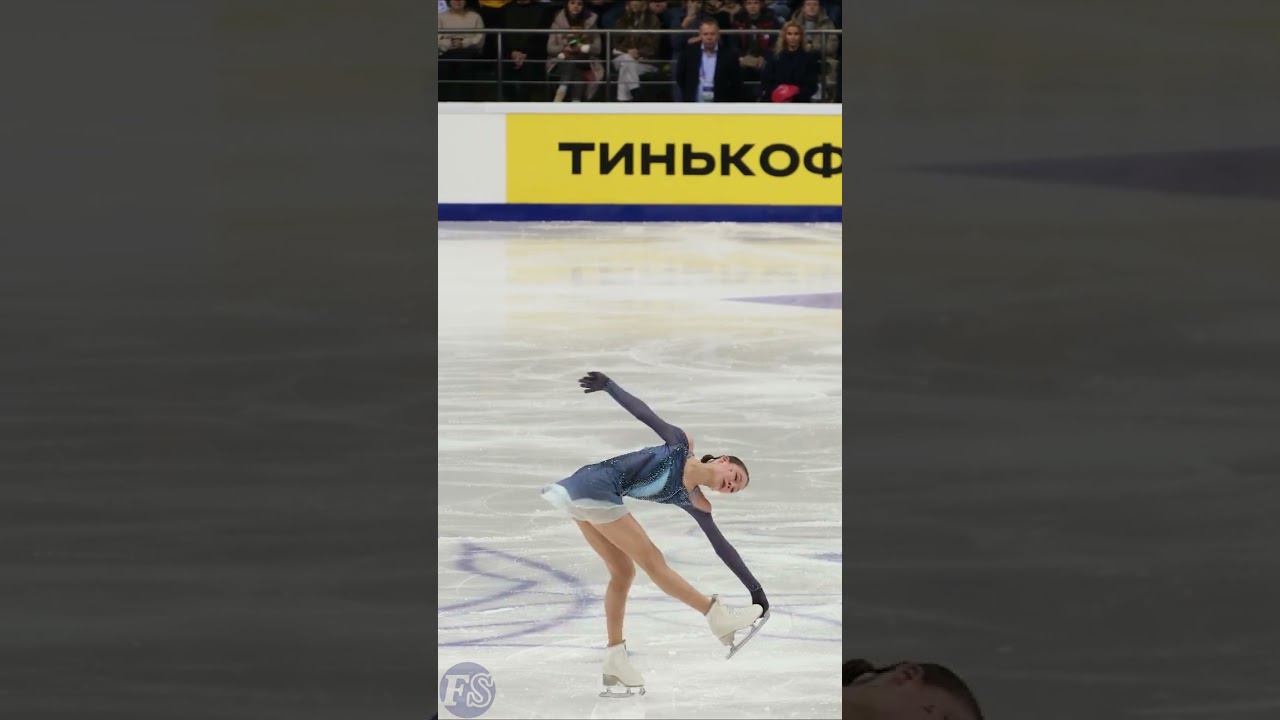 Софья АКАТЬЕВА: Спин под контролем Этери Тутберидзе, фанкамы у нас в Телеграм: @fsfancams смотреть онлайн