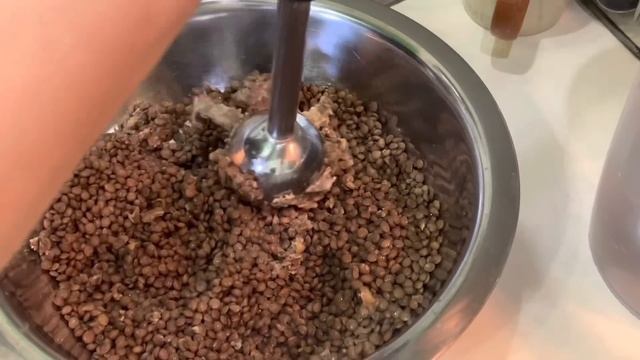 РЕЦЕПТ ВКУСНЫХ ЧЕЧЕВИЧНЫХ КОТЛЕТ// ПРИВЕТ ОТ СТУДЕНТОВ)) @NatalyaLim_official смотреть онлайн