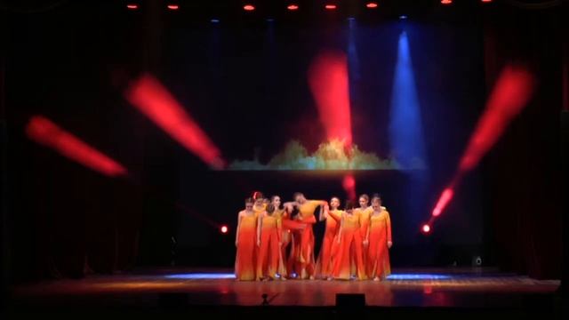 Народный самодеятельный коллектив Школа танца «Антре» "Огонь" смотреть онлайн