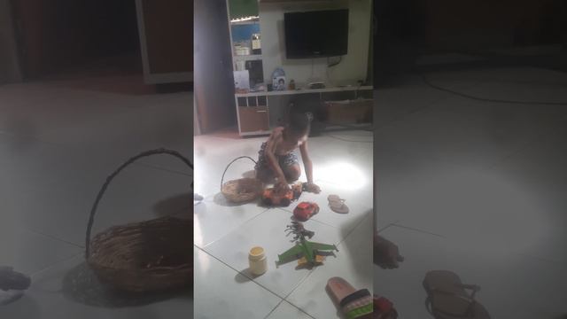 BRINCANDO DE CARRINHO- Felipe Almeida смотреть онлайн