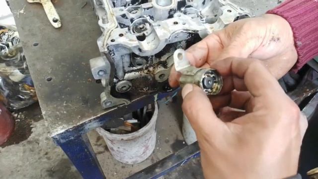 Extracción detallada de válvula pegada VVT Nissan TIIDA смотреть онлайн