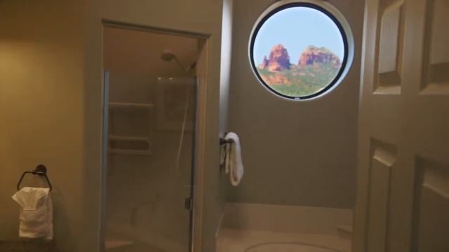 Hilltop Hideaway Preview смотреть онлайн