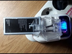 ЗАРЯДНОЕ УСТРОЙСТВО ЛЯГУШКА ЗА 90 РУБЛЕЙ. КАК ЗАРЯДИТЬ ТЕЛЕФОН ЛЯГУШКОЙ. ЗАРЯДКА ЛЯГУШКА. Тутси