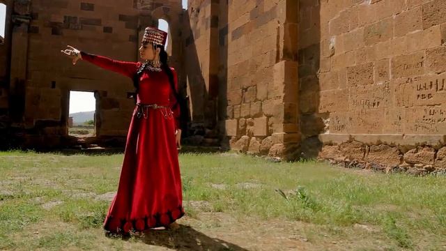 Tatev Batikyan - Uzundara Armenian Dance